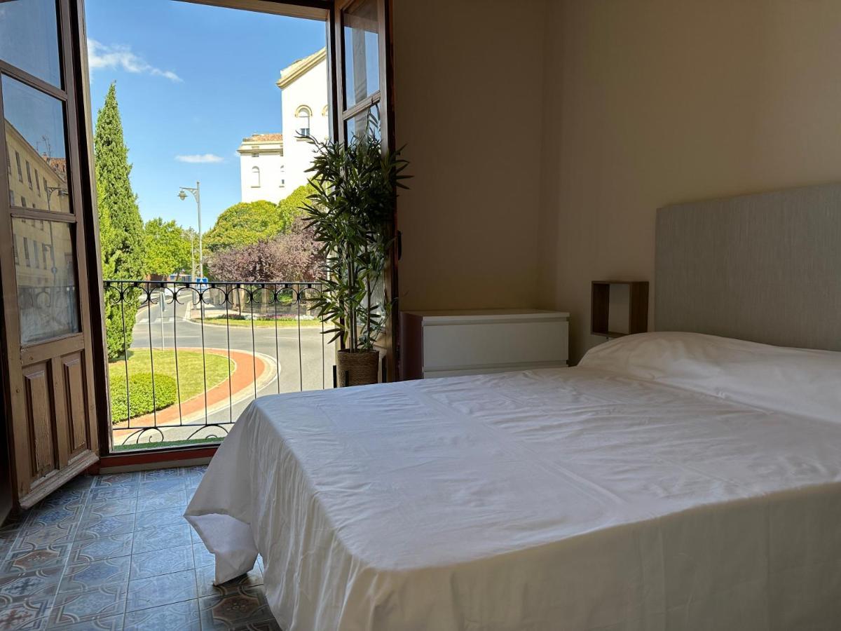 Apartamento Puente De Piedra Logroño Dış mekan fotoğraf